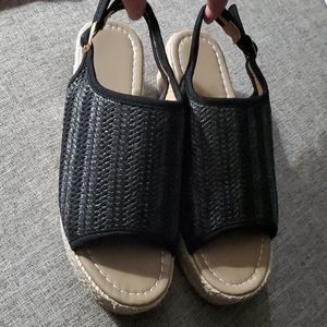 3/$10 Black woven wedges 7m but runs wide